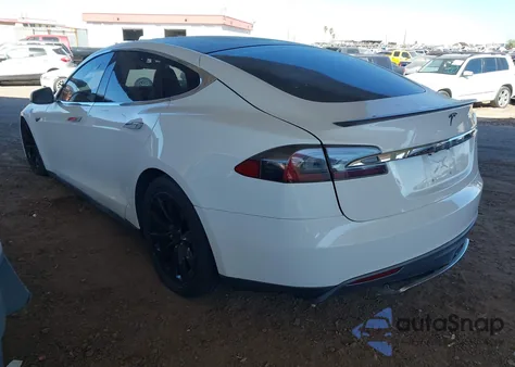 2013 Tesla Model S Performance из США, поврежденный, VIN 5YJSA1CP9DFP14057